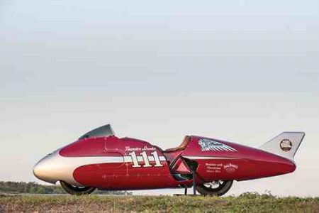 Indian Motorcycle Showcases Spirit of Munro Streamliner Image